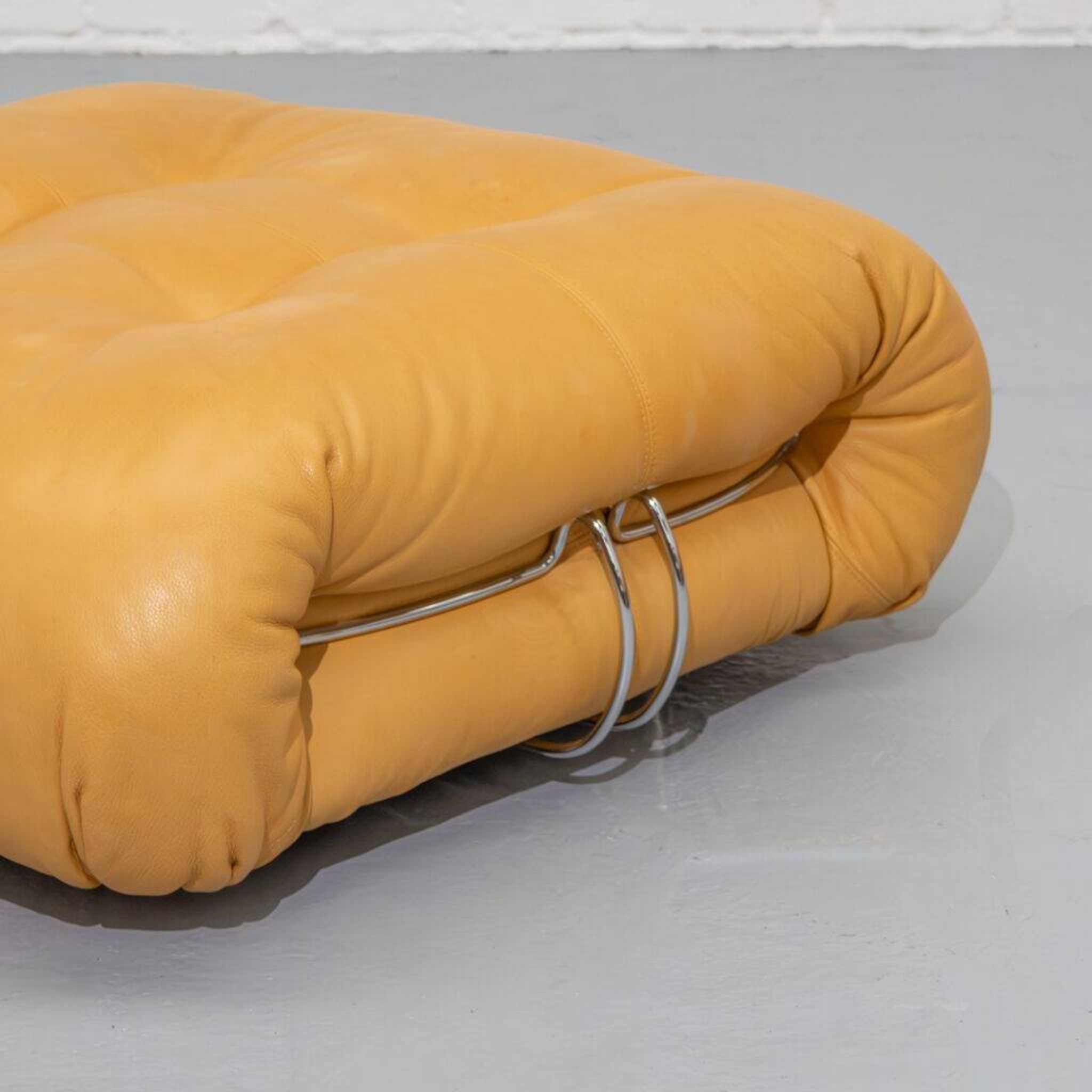 Pouf Soriana Cassina d'Afra et Tobia Scarpa