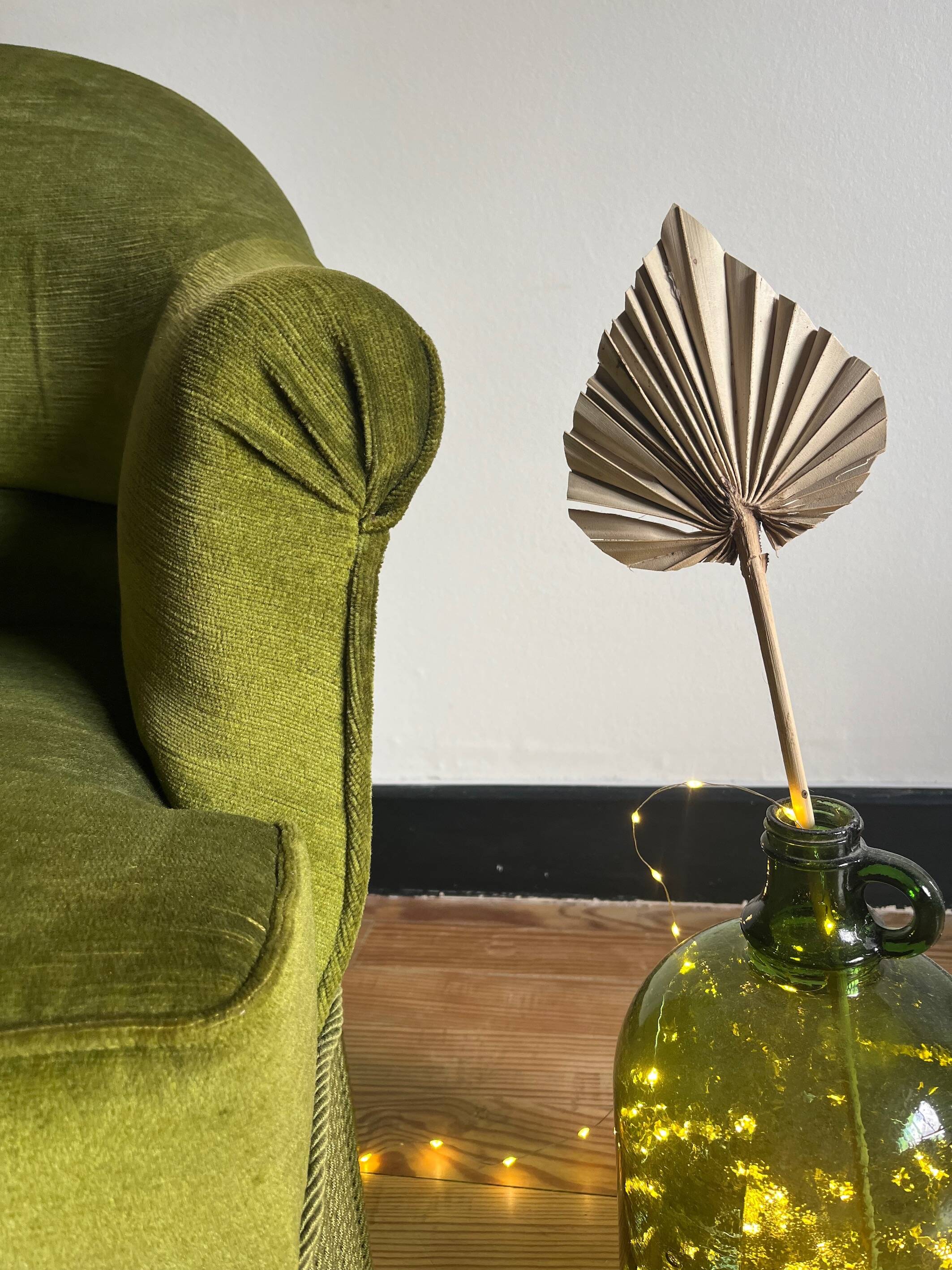 Hector toad armchair