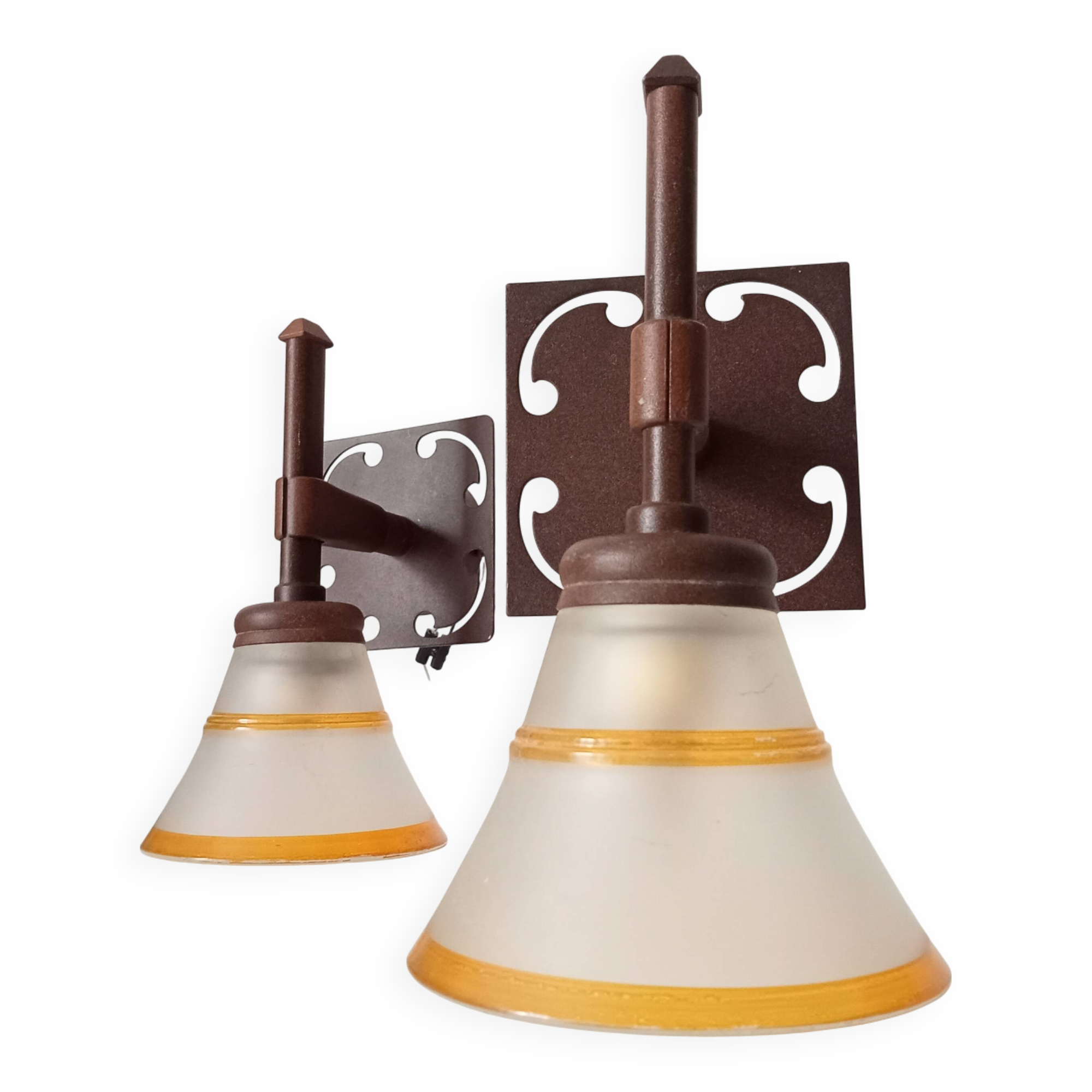 Pair of vintage Italian Linea wall lights from the 70s/80s