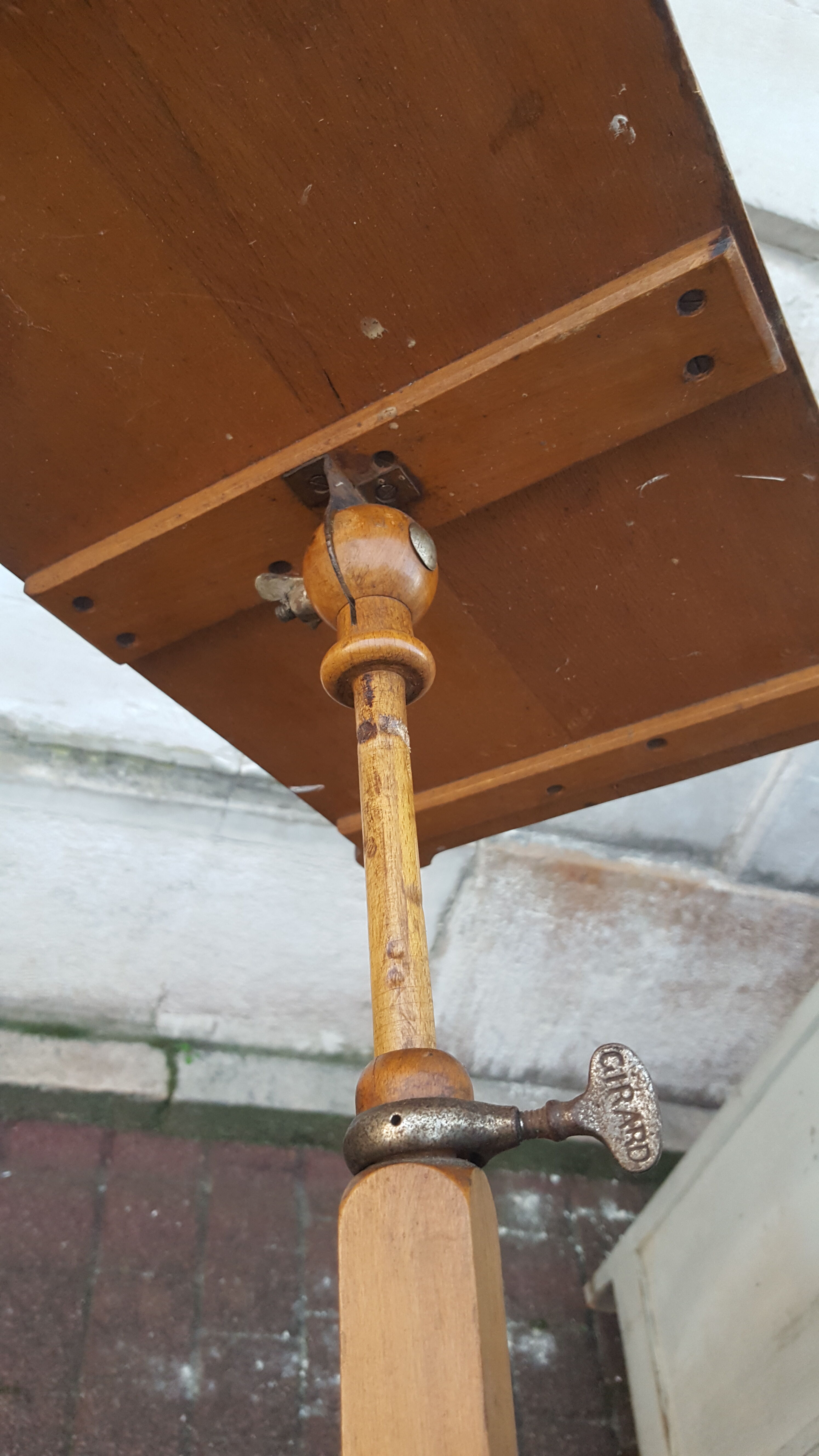 Former desk display girard Paris