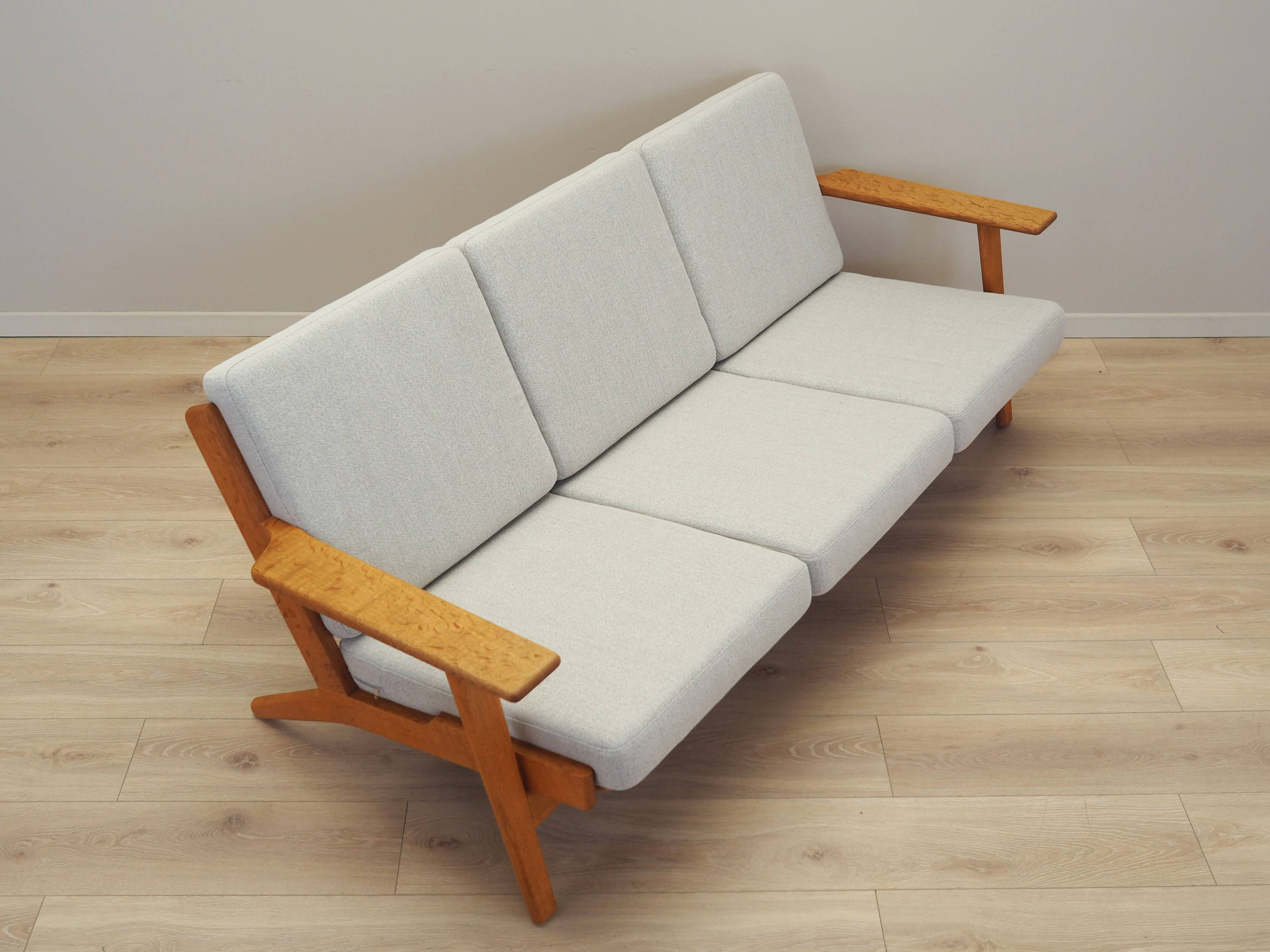 Oak sofa, Danish design, 1960s, designer: Hans J. Wegner, manufacturer: Get