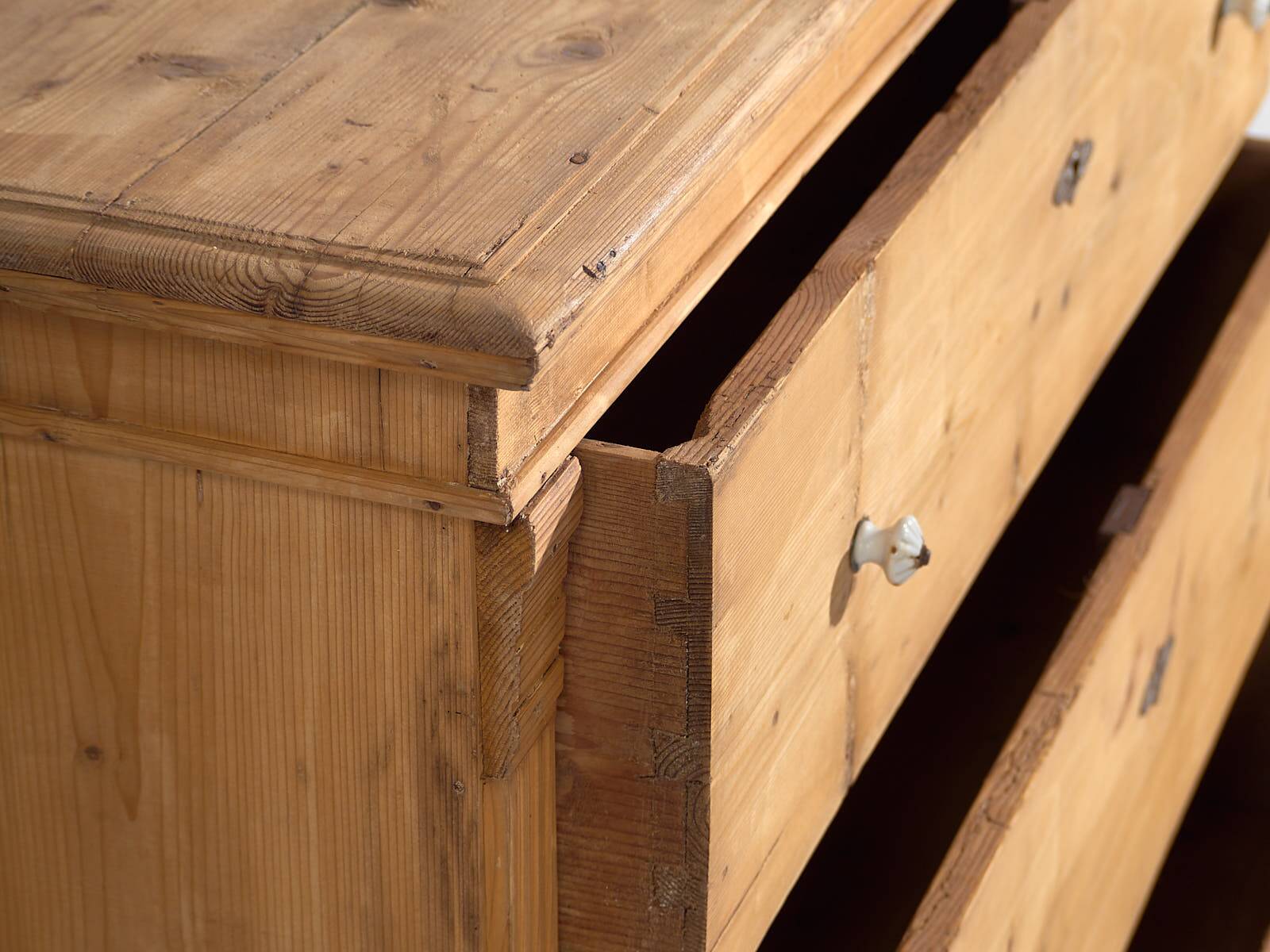Ancienne commode en bois massif (c.1920) #25