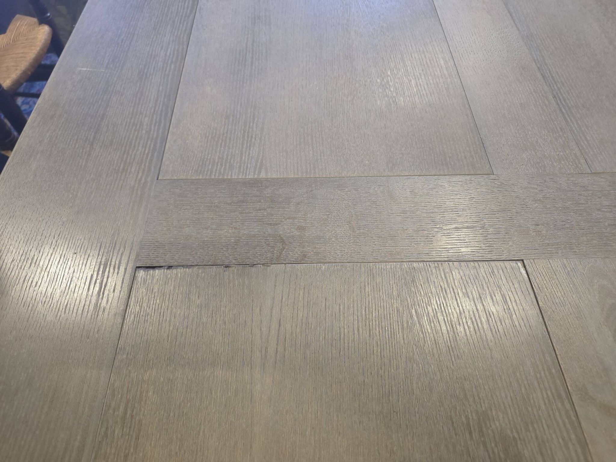 Table de ferme en chêne patiné gris