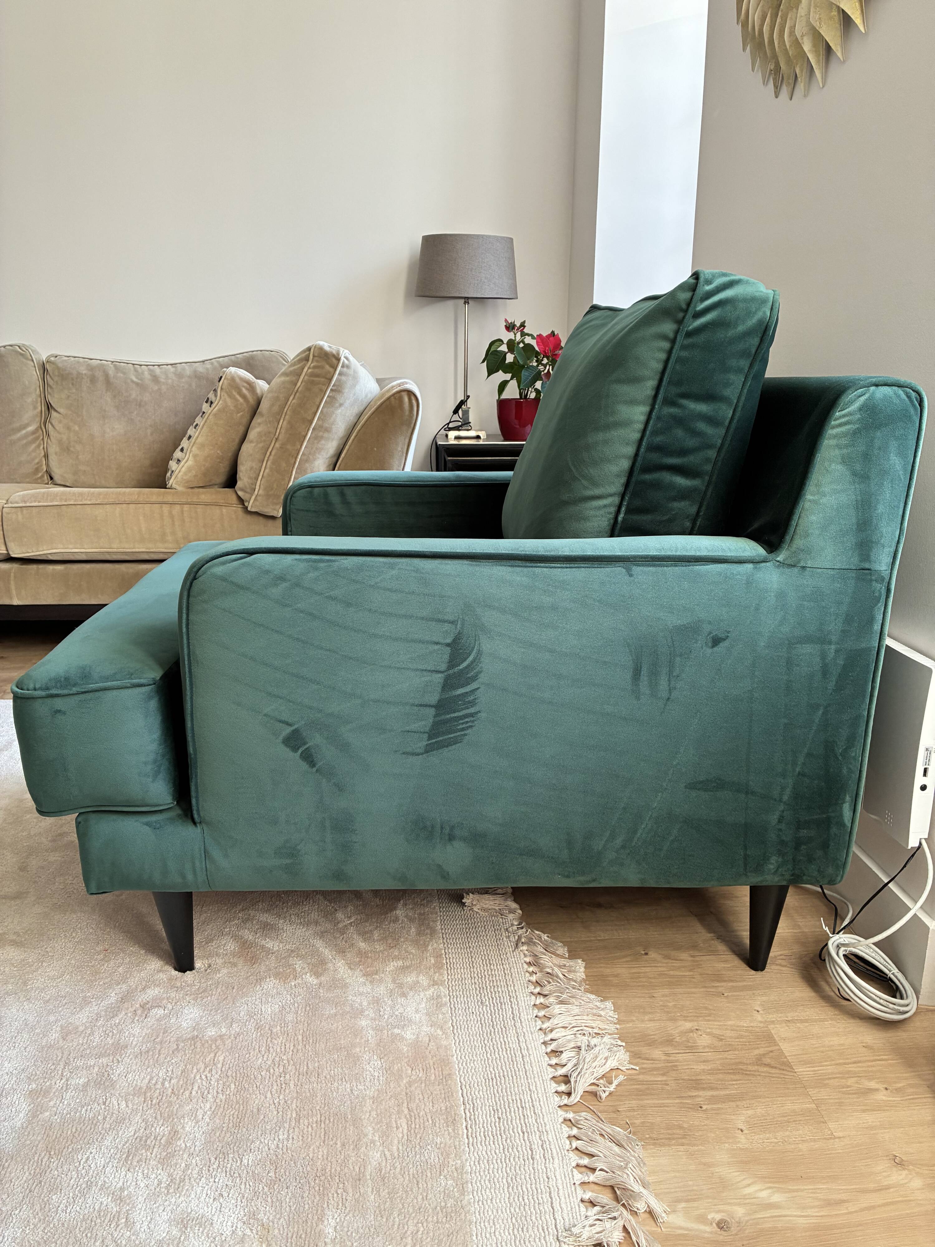 Set of 2 green velvet armchairs Camif