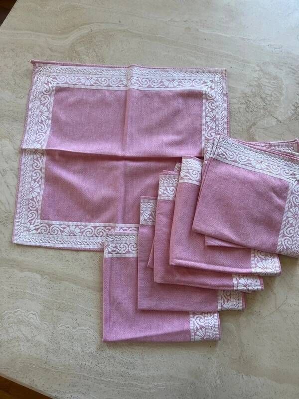 Set of eight vintage table napkins, old pink jacquard.