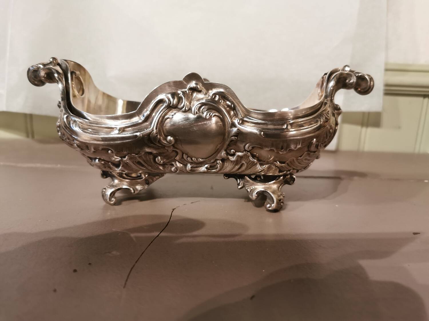 Centre de table en bronze argenté signé Martin