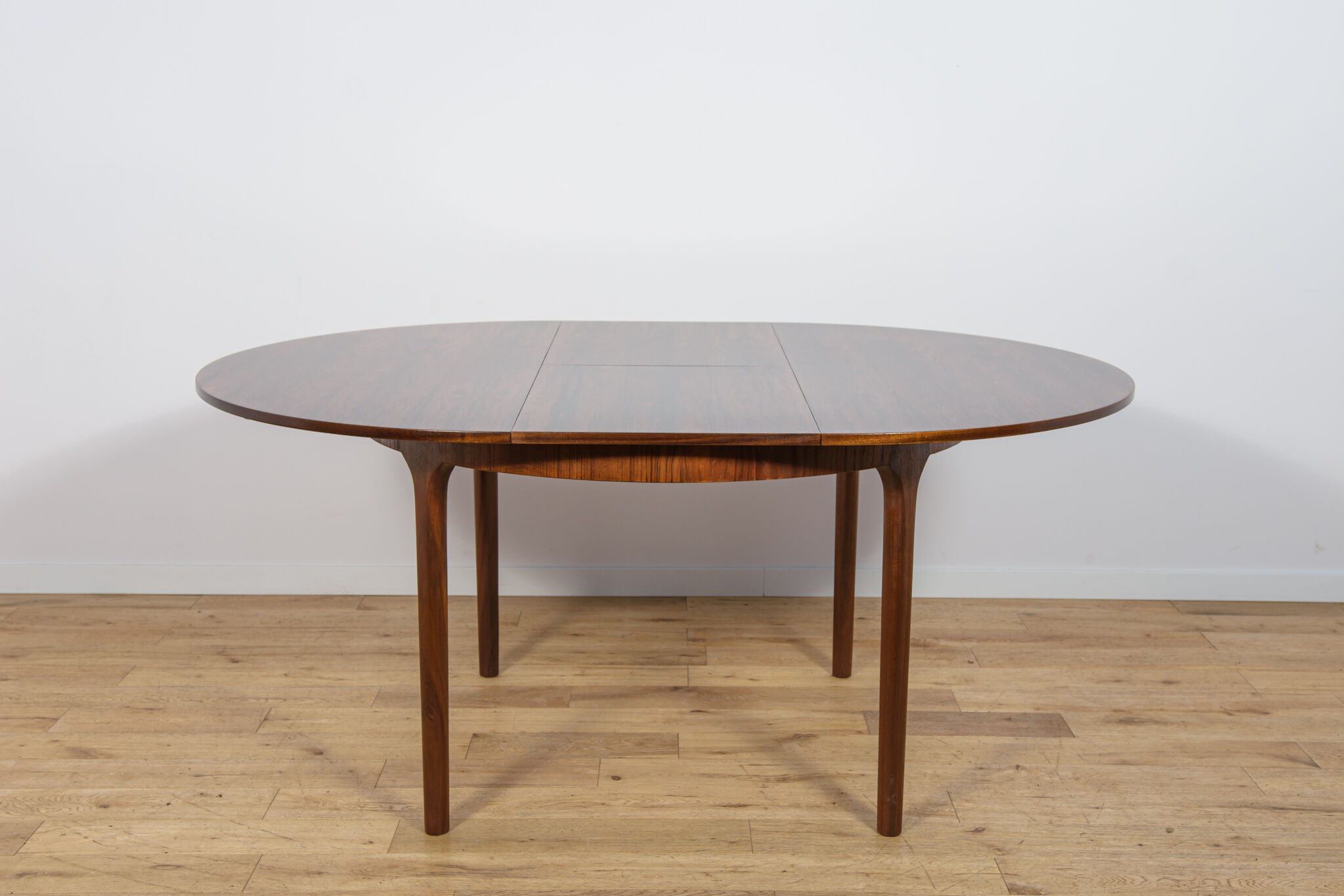 Mid-Century Round Rosewood Extendable Dining Table from McIntosh, United Kingdom, 1960s