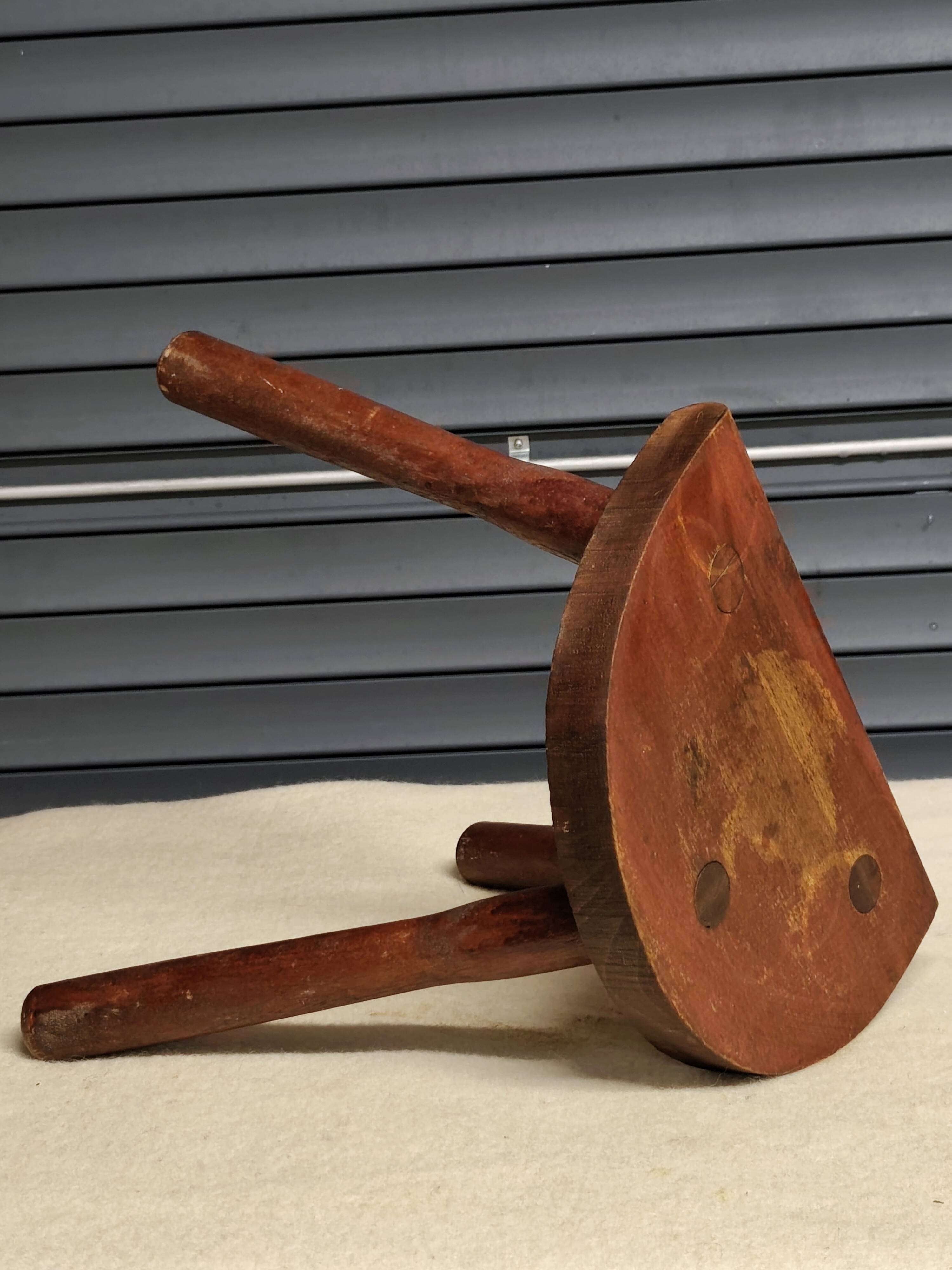 Tabouret de ferme vintage