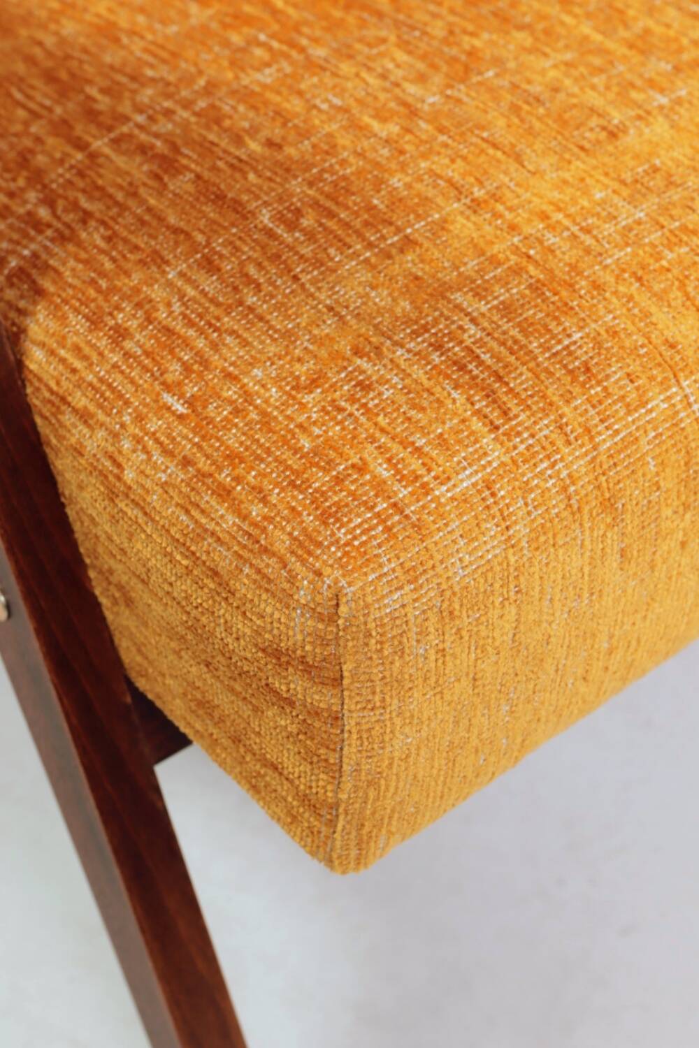 Pair de fauteuils vintage tissu orange l'année 1980