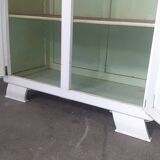 Armoire parisienne