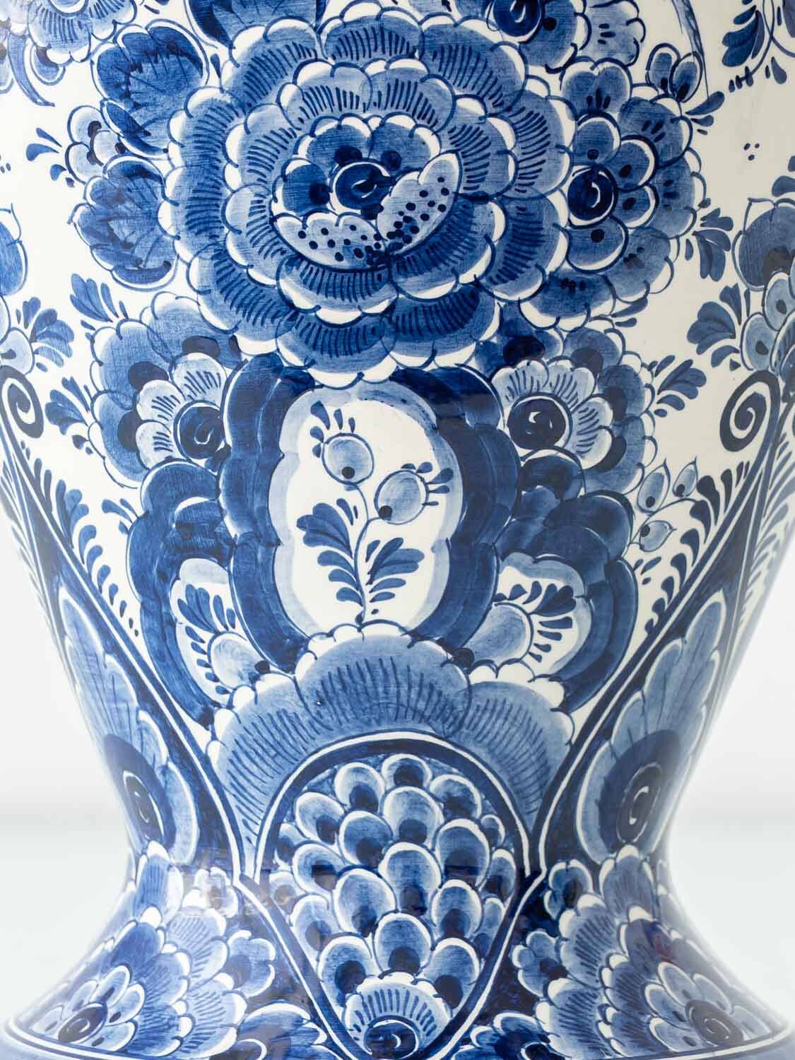Vintage Delft Chinoiserie Table Lamp, Hand-Painted Blue & White, New Shade