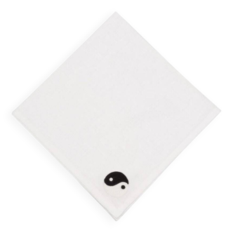 Serviette brodée à la main - yin & yang