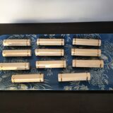 Wears pink beige ceramic knives Art Deco era