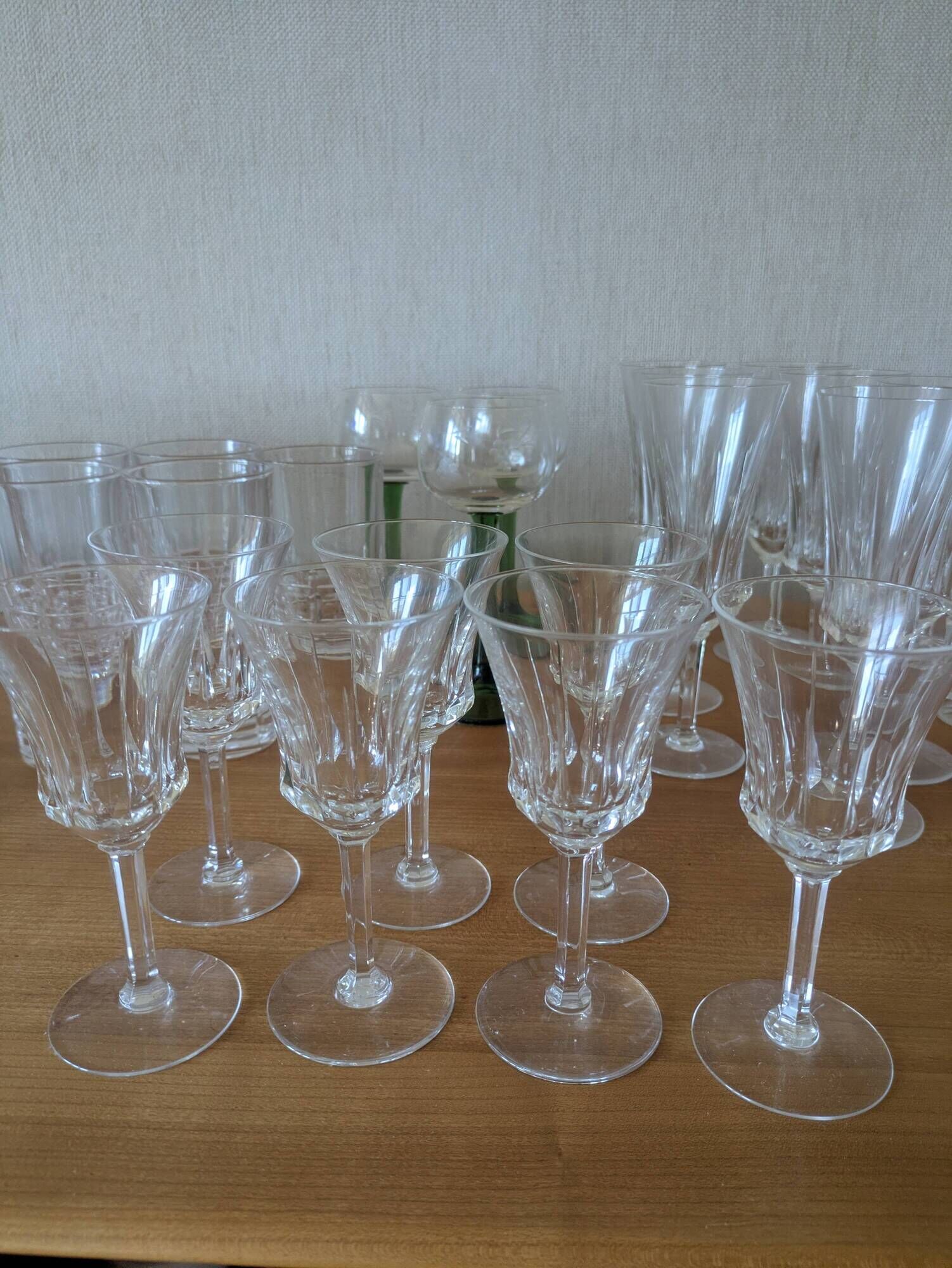 Large 19-Piece Vintage Val Saint Lambert Crystal Glassware Set