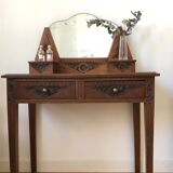 Art Deco style hairdresser