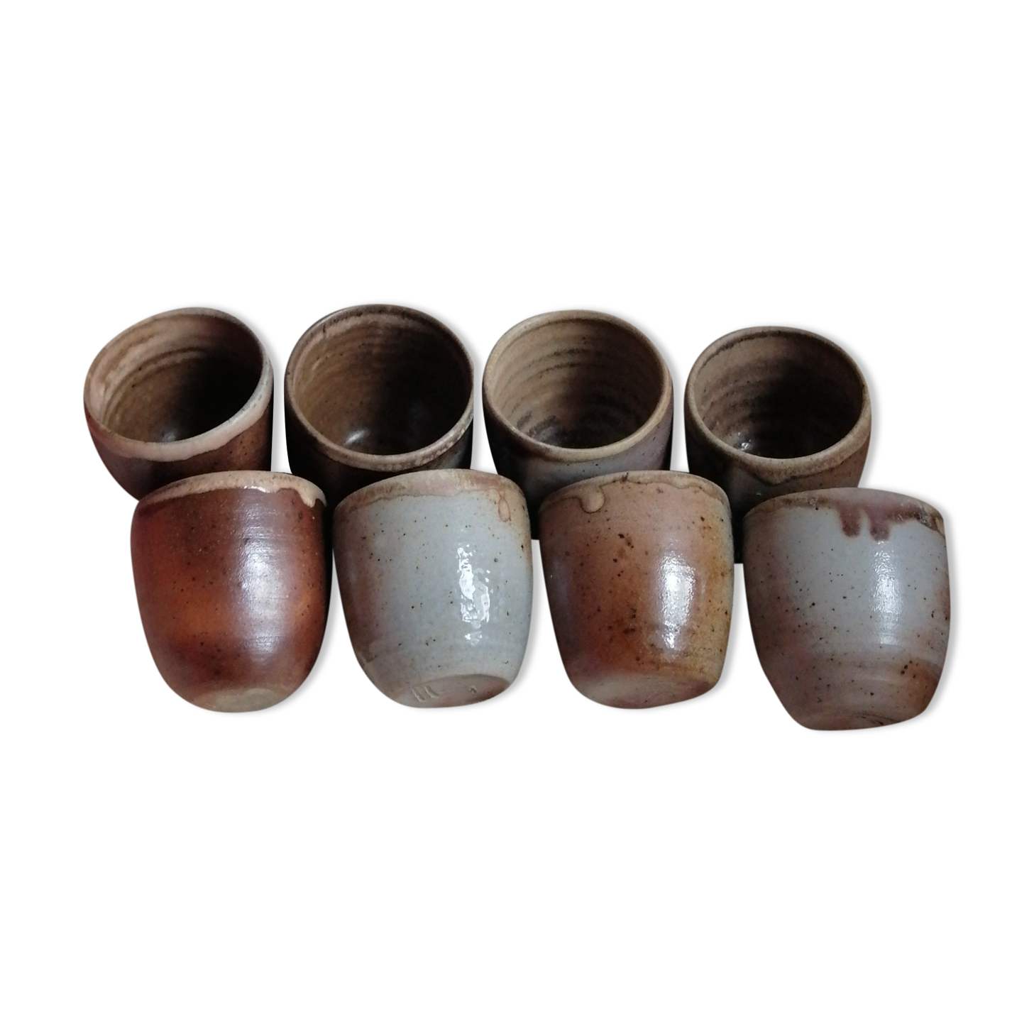 Lot de 8 verres en grès émaillé
