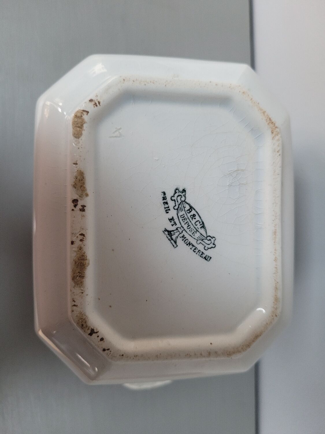 Pot Creil and Montereau