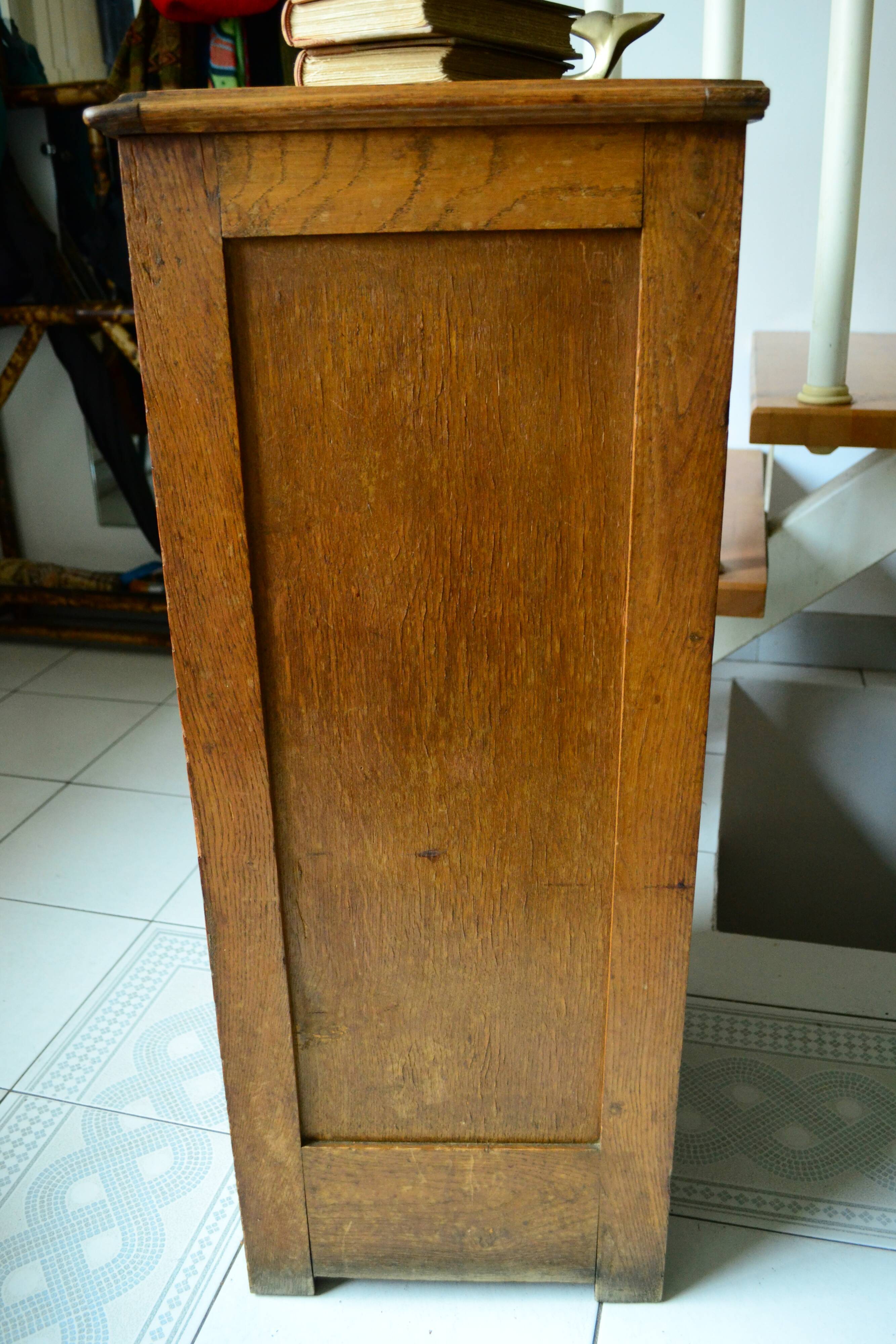 Early 20th-century curtain furniture