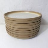 9 assiettes plates en grès vintage