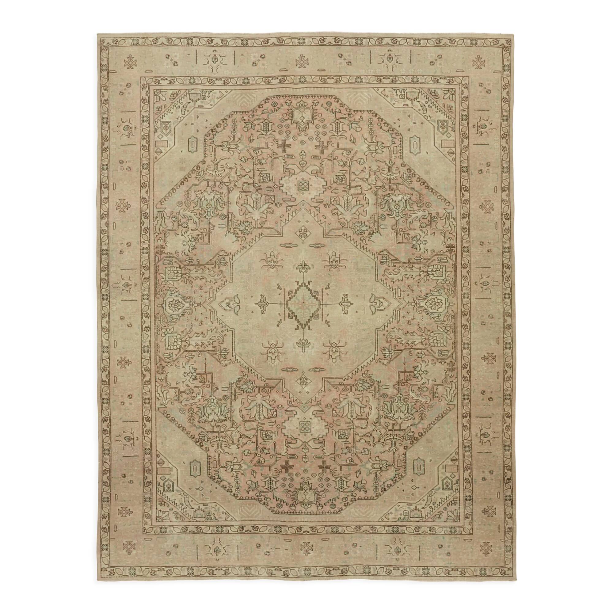 Hand-knotted persian antique 1970s 250 cm x 327 cm beige wool carpet