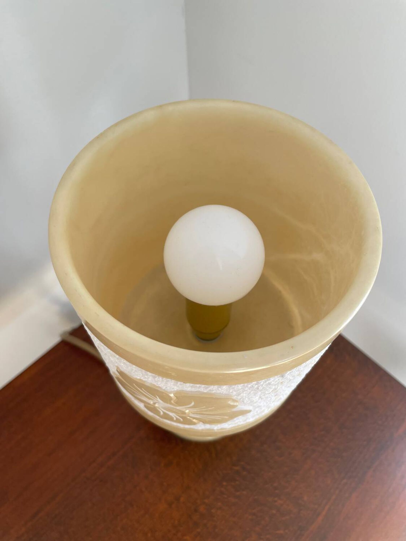 Lampe à poser en albâtre