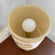 Lampe à poser en albâtre