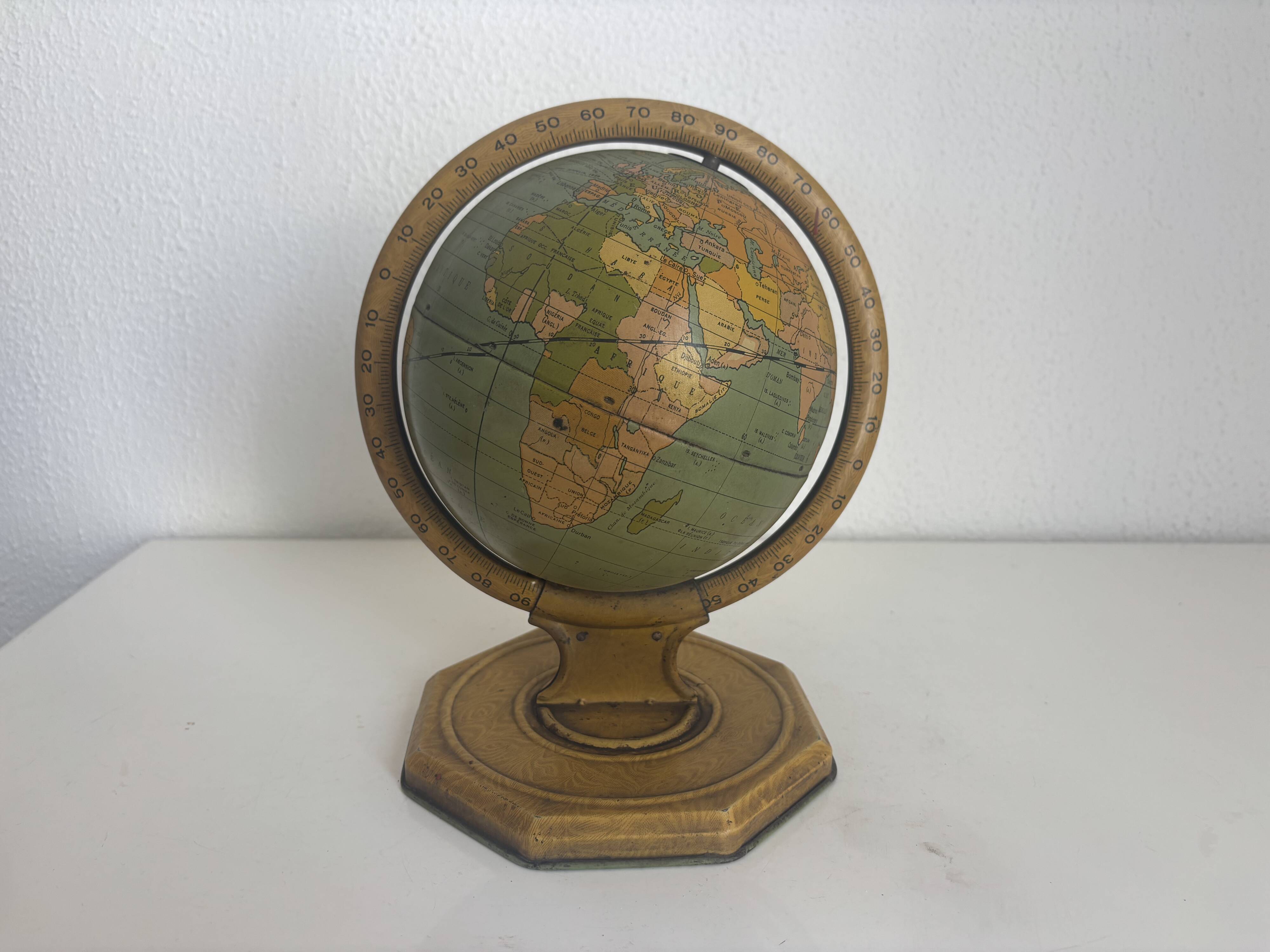 Vintage 1920 terrestrial globe world map metal USA - 25 cm