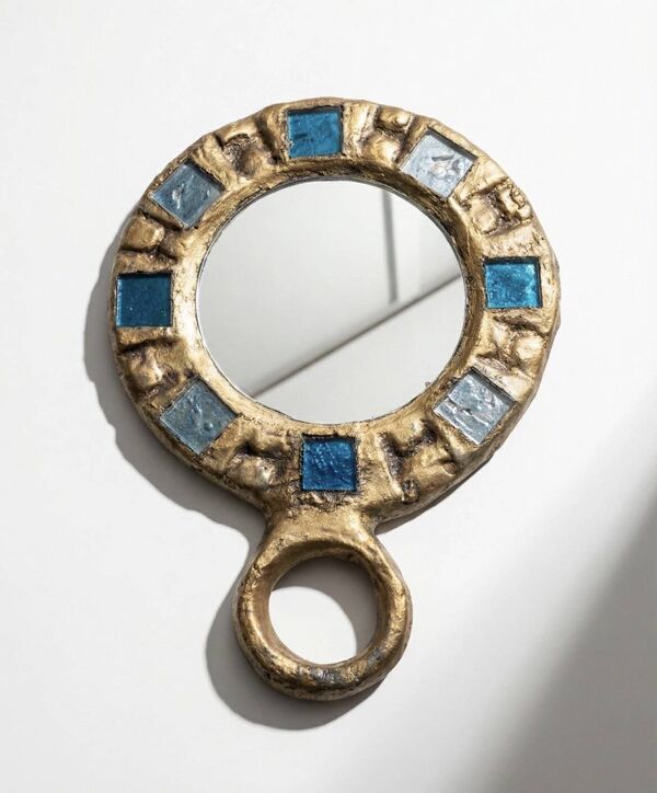Miroir à main en plomb doré par Irena Jaworska (élève de Line Vautrin)