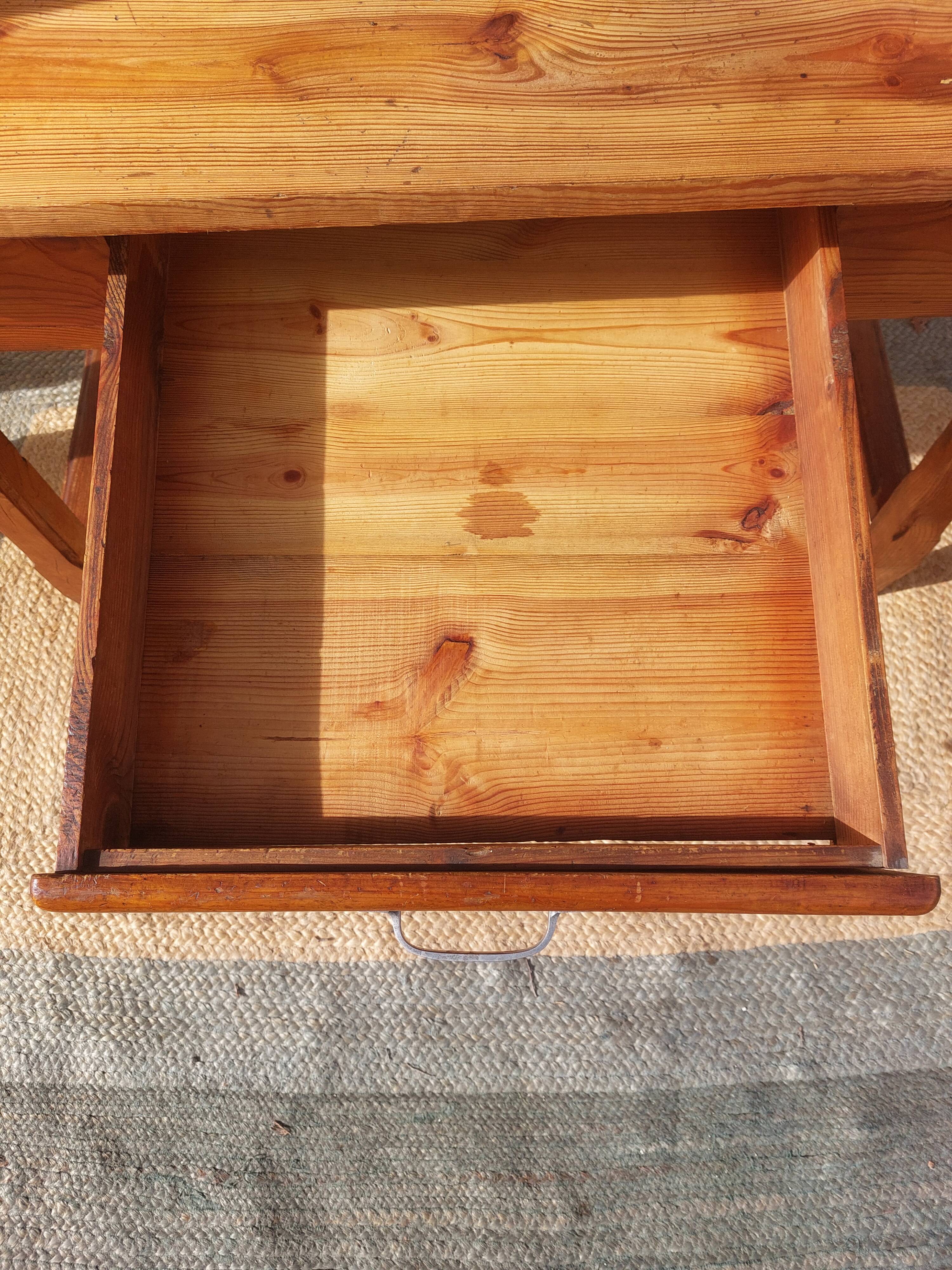 wooden table, bistro, countryside