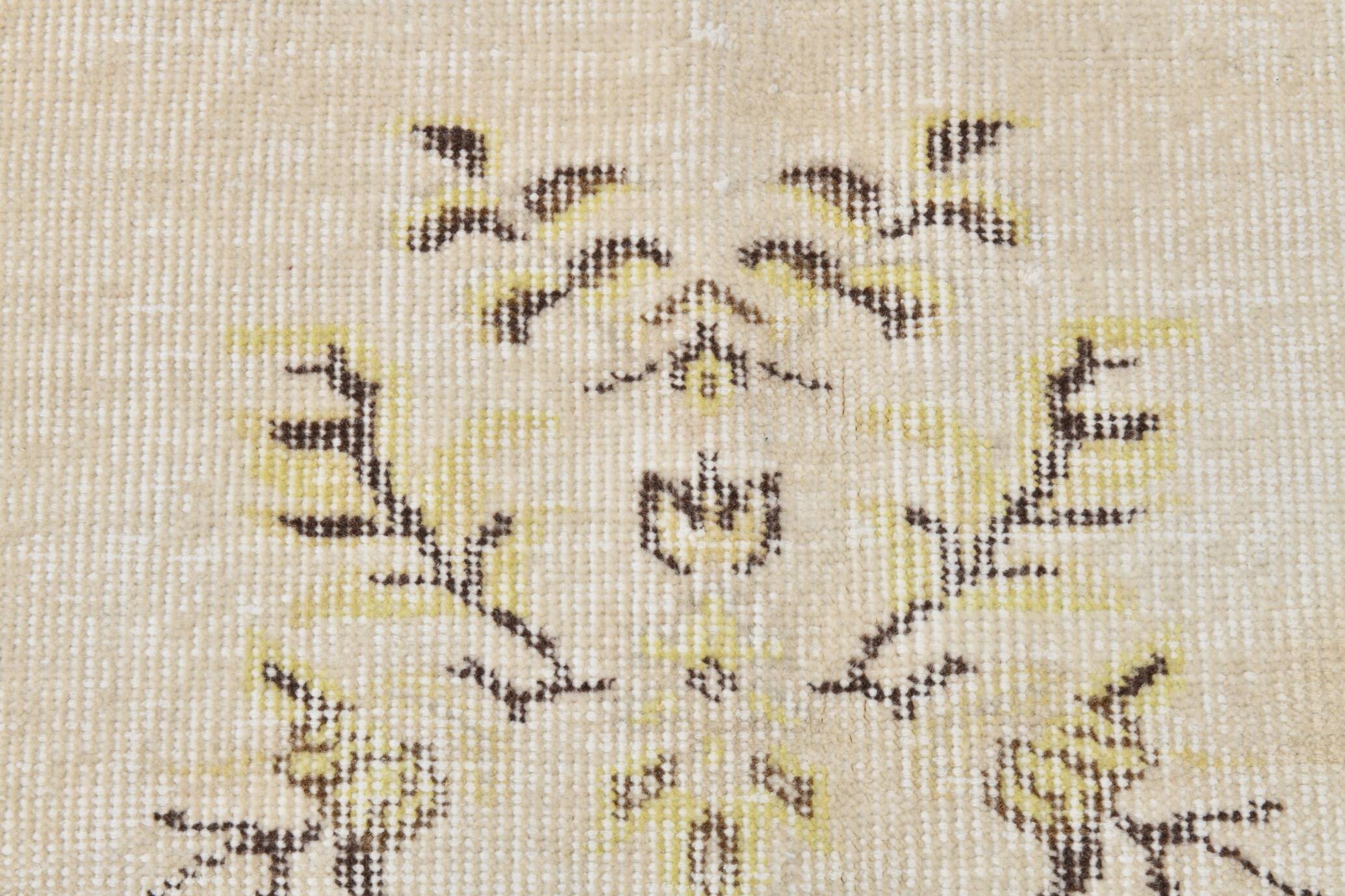 6x9 Vintage Ivory & Pastel Yellow Handmade Wool Persian Area Rug,169x259 Cm