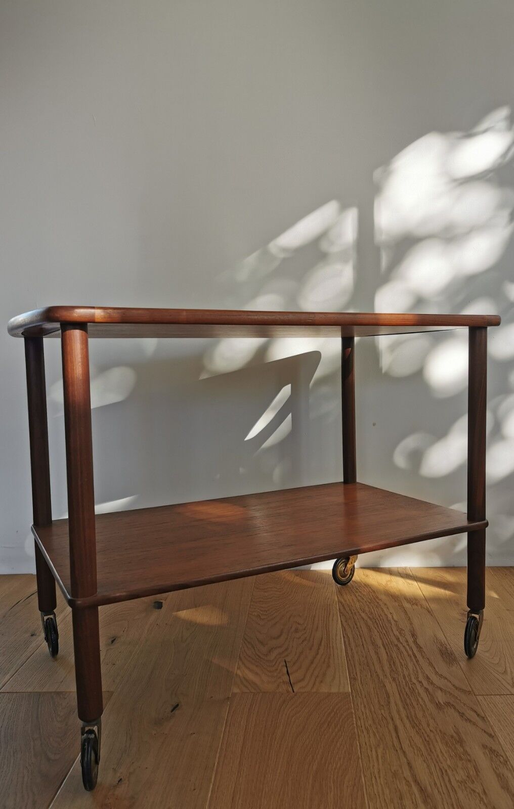 Dessert/ Scandinavian trolley teak Bowa