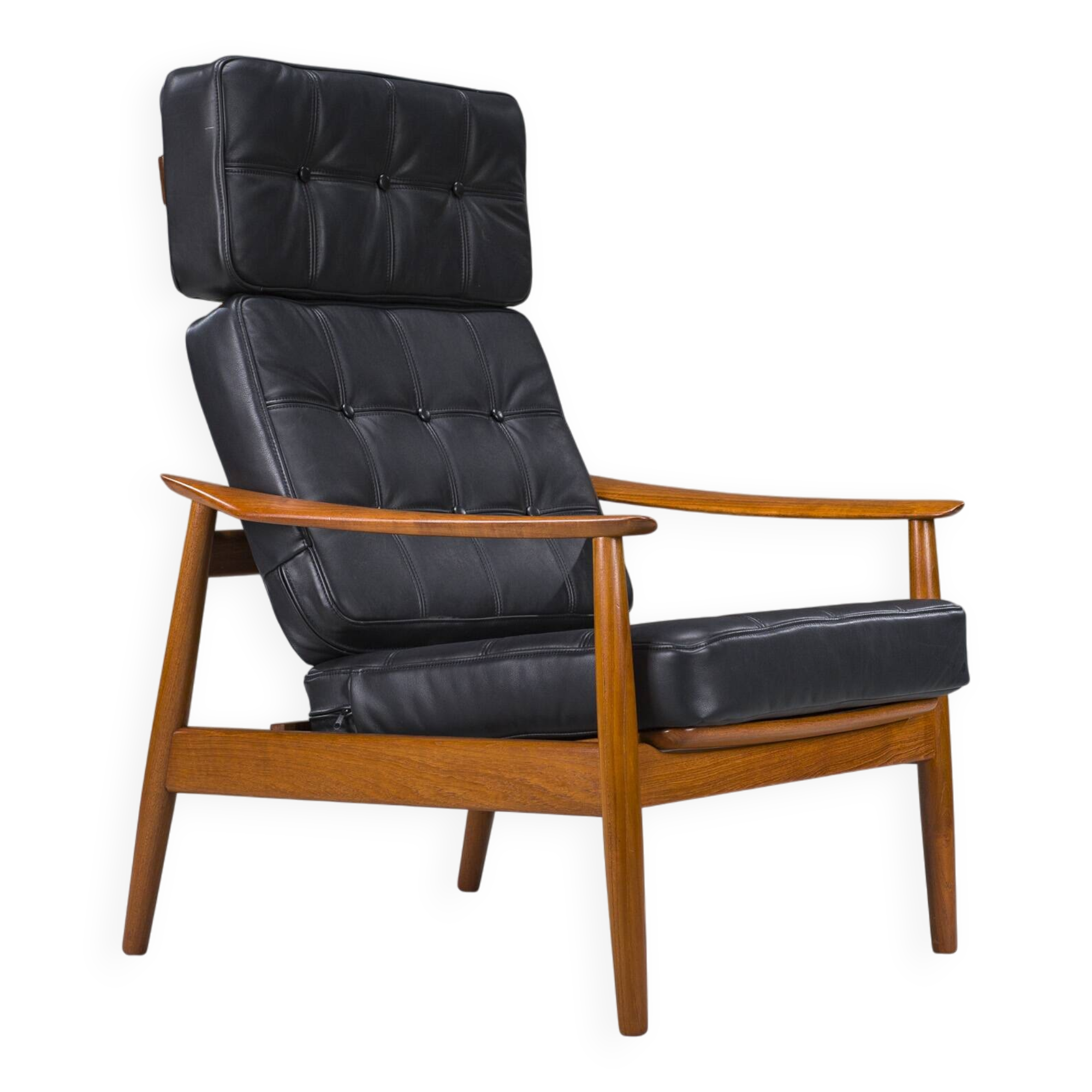 Mid-Century Modern FD 164 Armchair in Teak and Black Leather by Arne Vodder