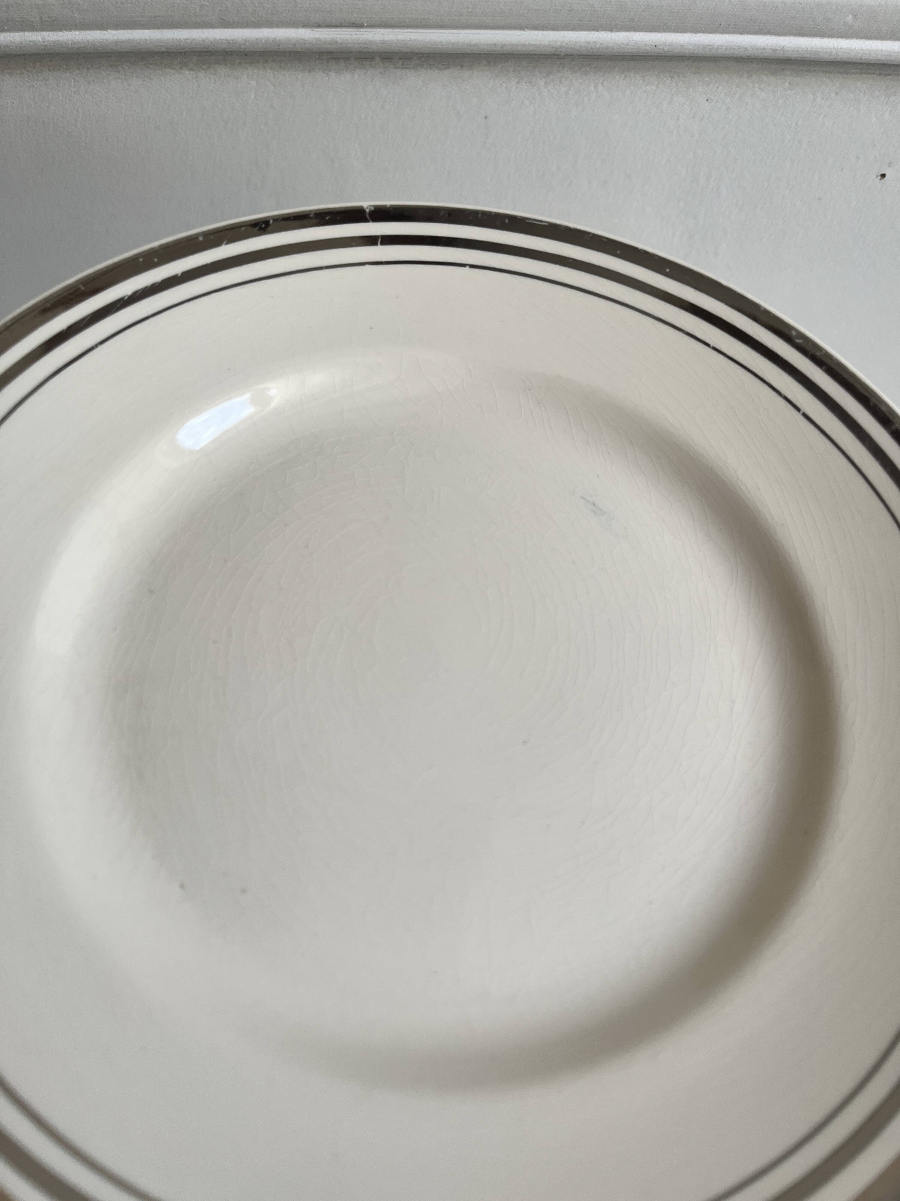 Assiette liseré platine vintage