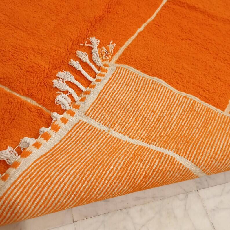 Magnificent handcrafted rug 250cm x 150cm
