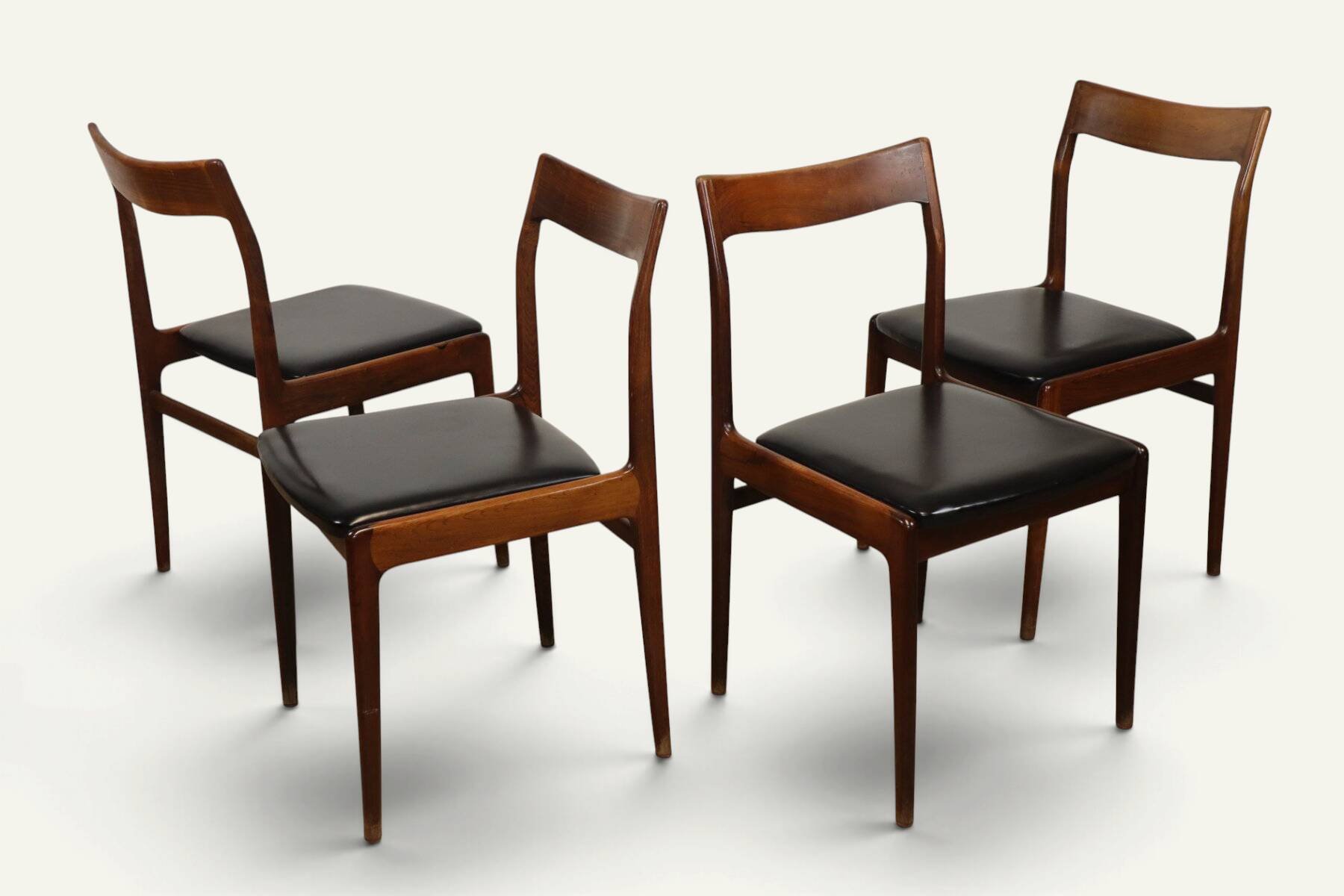 Set of 4 vintage teak and black faux leather chairs – 1960s
