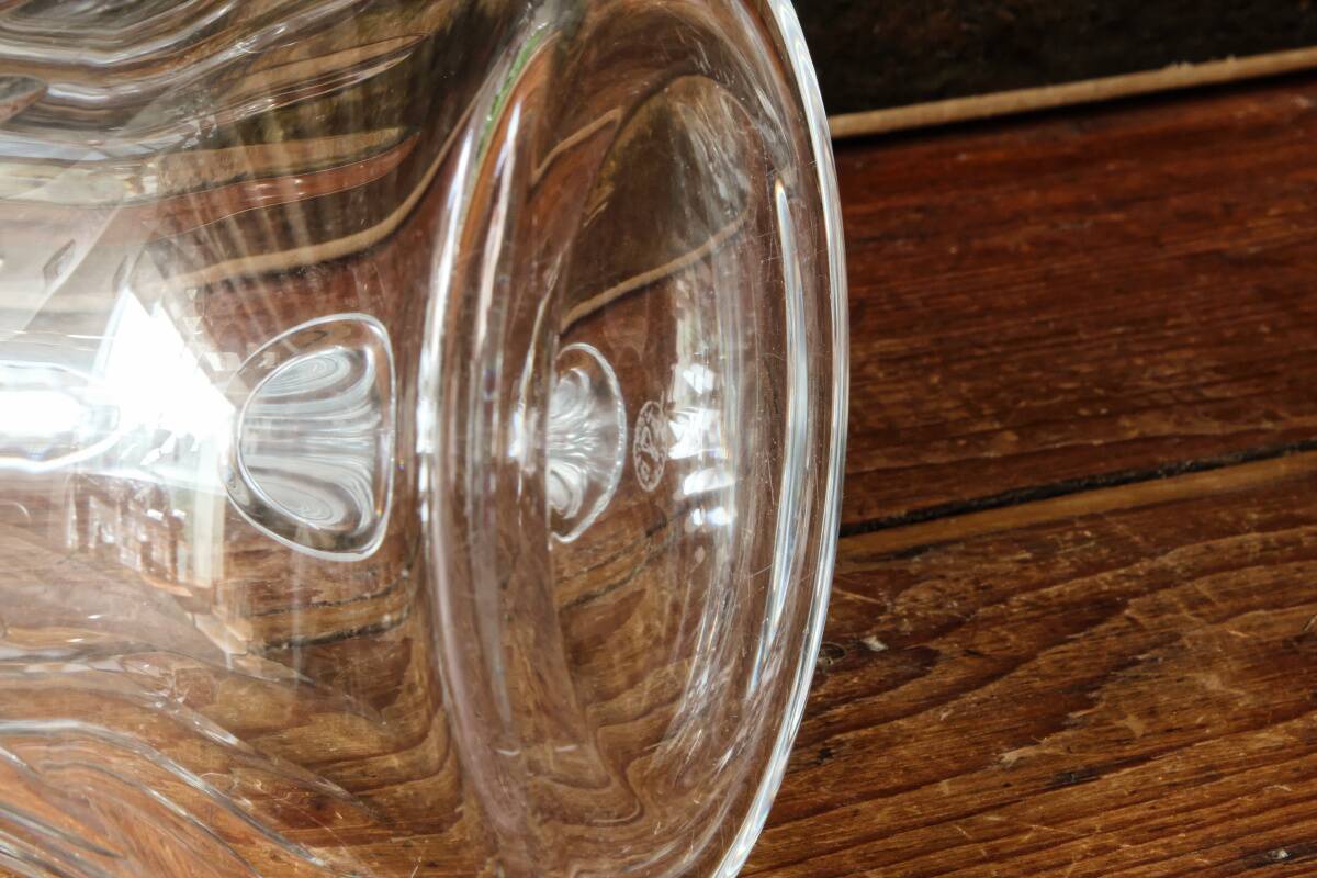 Crystal carafe by Baccarat, Picadilly model.