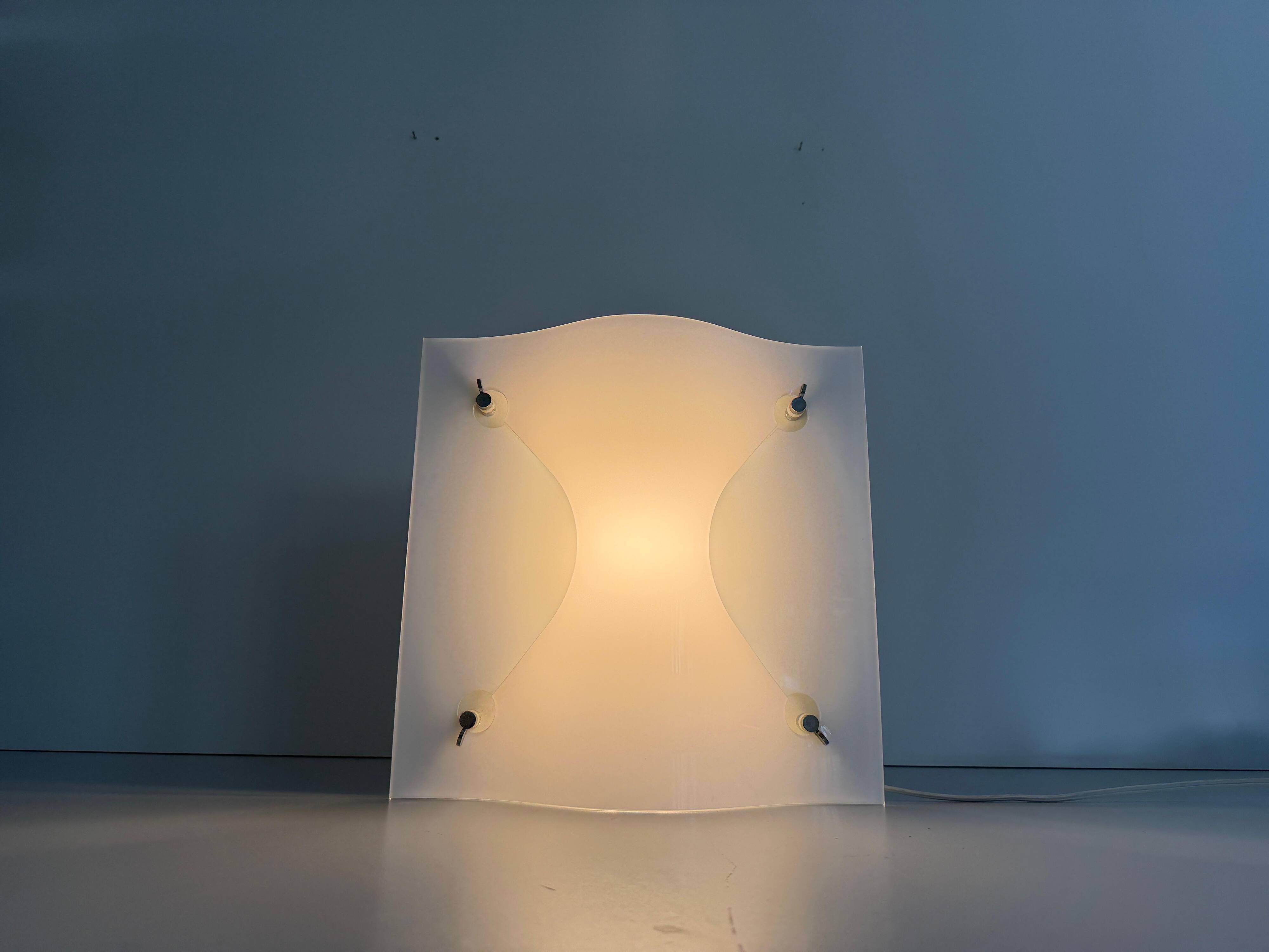 Simple wall light in opal glass with a square design, 1970s, Italy.