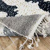 Beni Mrirt rug - handmade Moroccan rug size 150 x 250 cm.