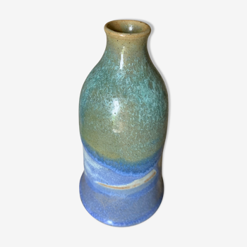 Vase en grès émaille bleu signe