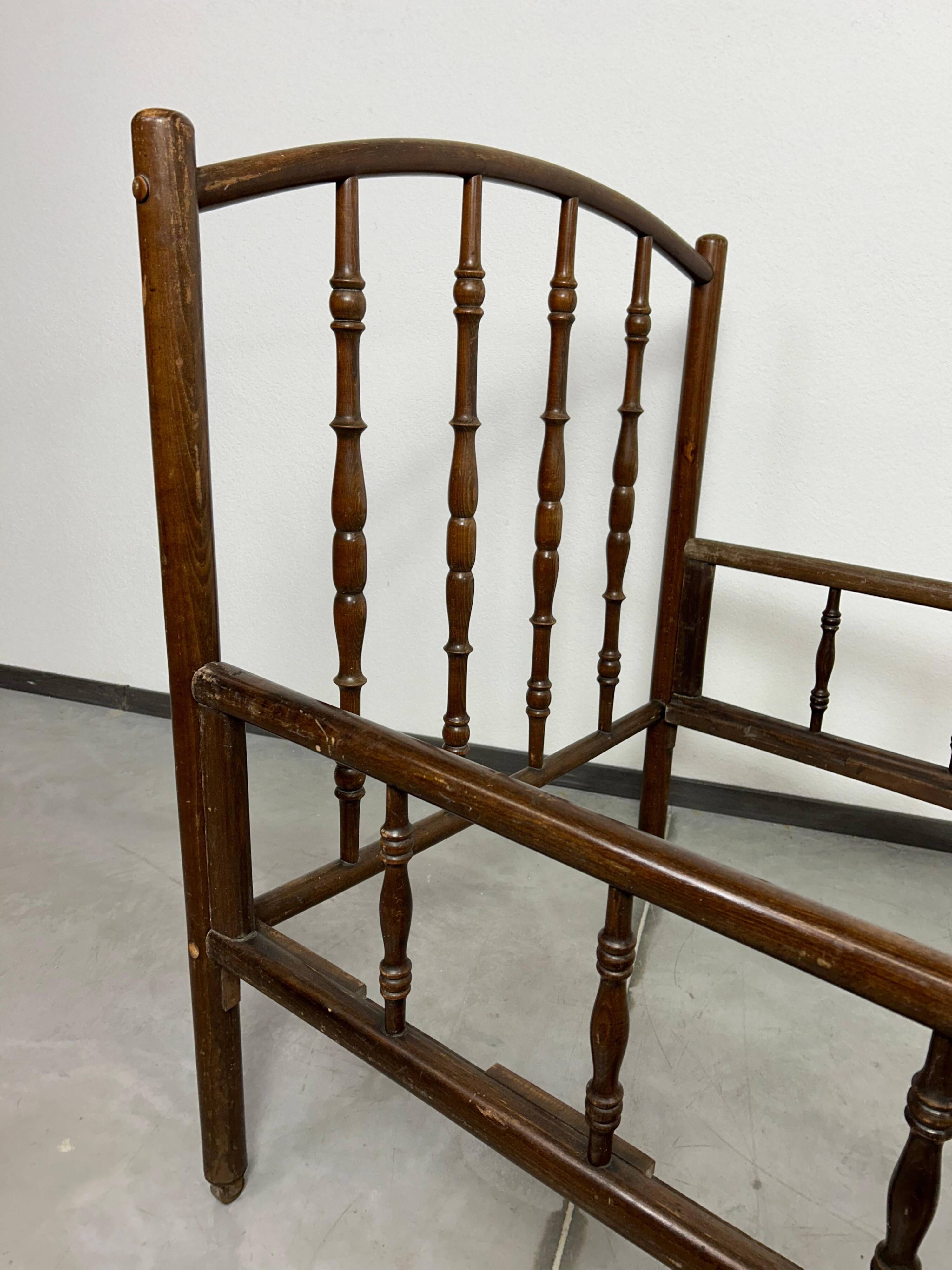 Bentwood chair no.25 by Fischel