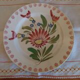 Old flat iron earth plate from Grigny