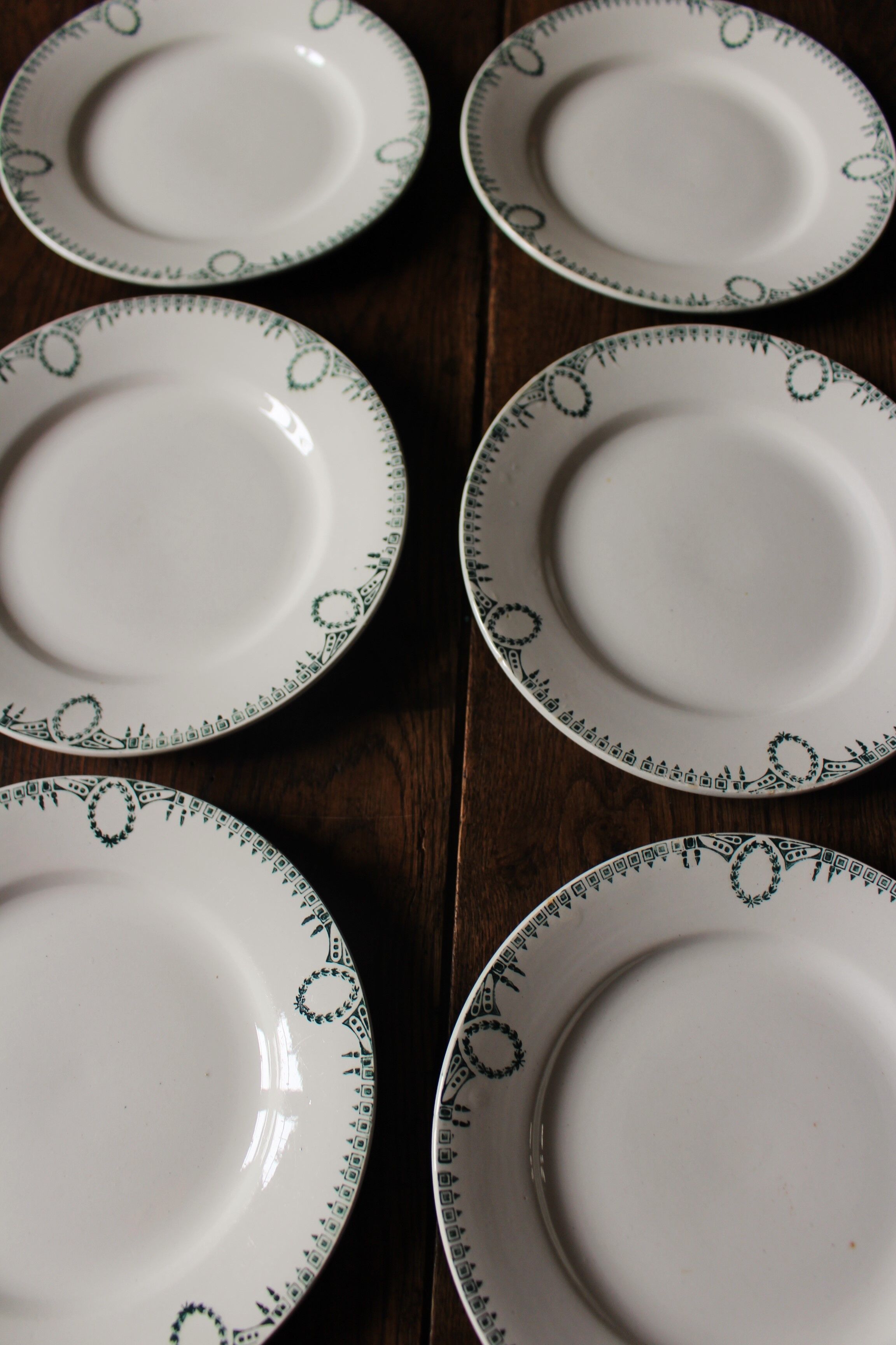 Lot 6 flat plates green Saint Amand