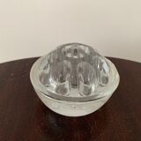 Pique-fleurs en verre ancien