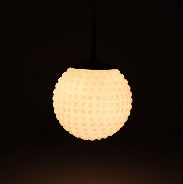 Ensemble de 2 lampes de plafond/plafonniers en verre opale Bubble Space Age de Rolf Krüger pour Staff, Allemagne, années 1970.