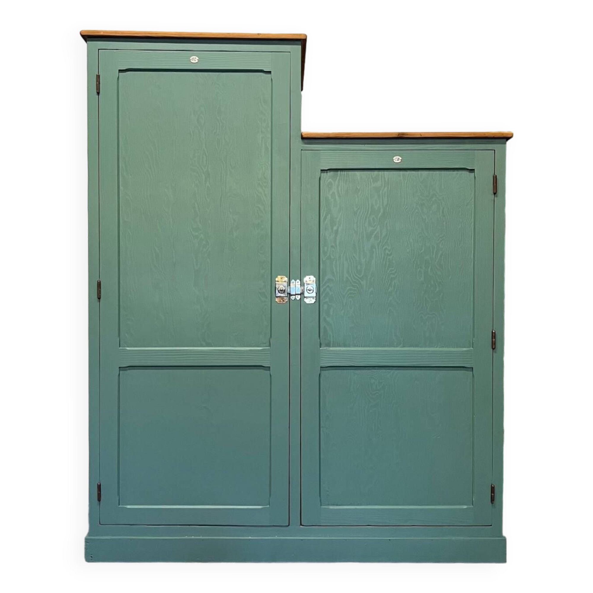 Workshop locker room