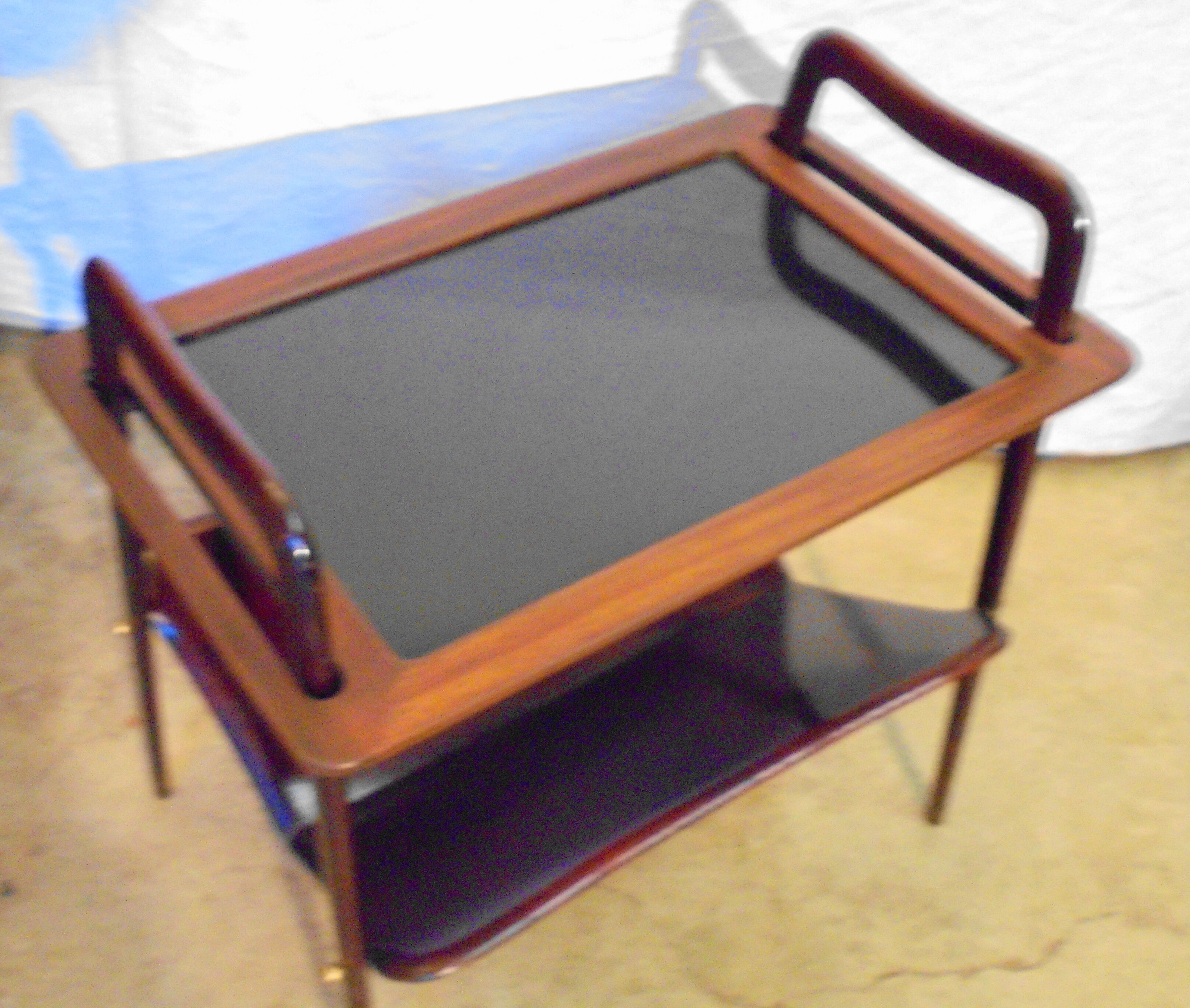 Porte revue de Ico Parisis model 201 of the 50s