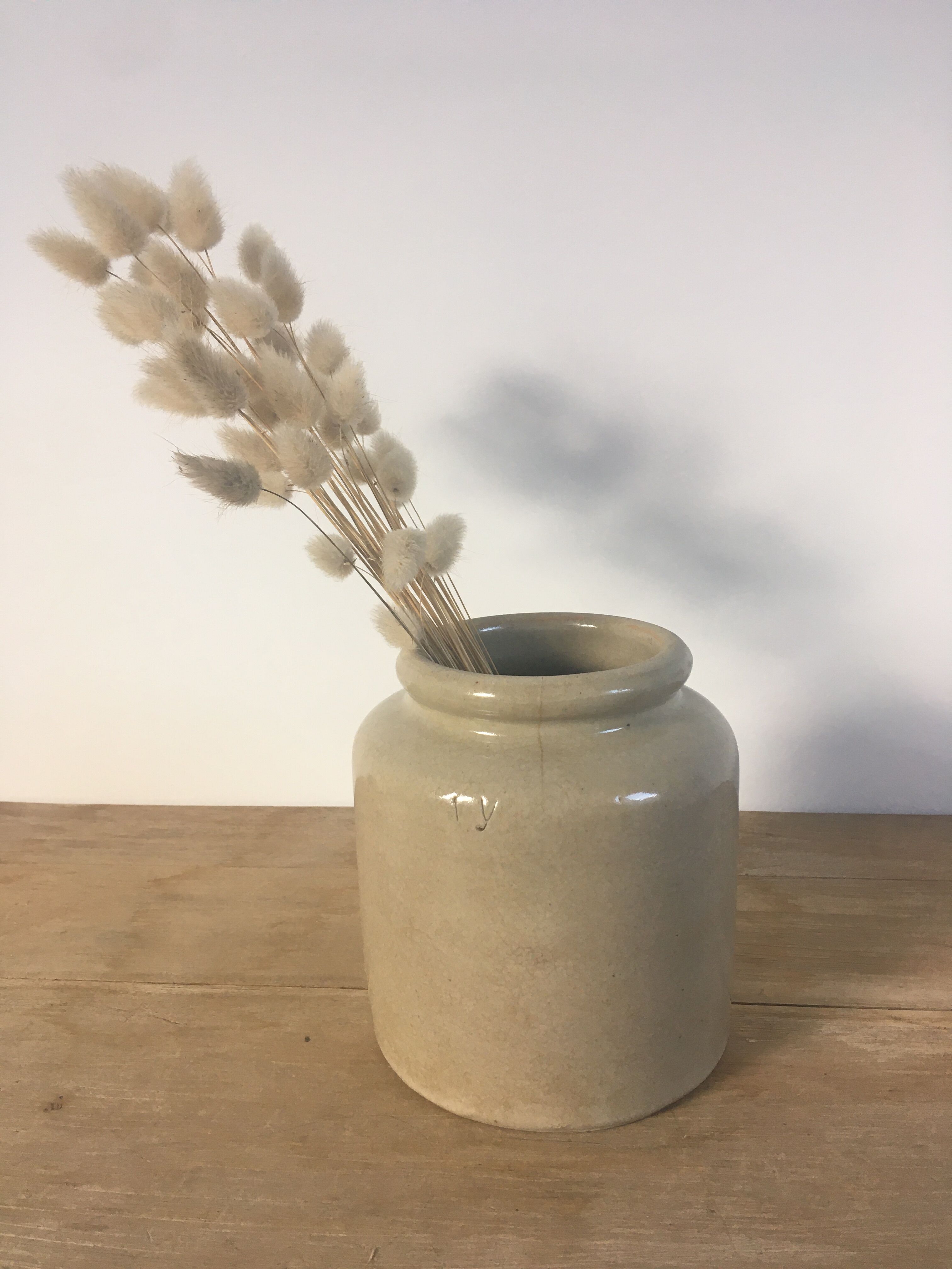 Large beige sandstone mustard pot