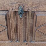 Coffre style Louis XIII en chêne, époque XXIème