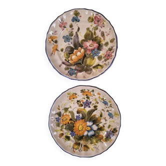 Set of two Bassano plates