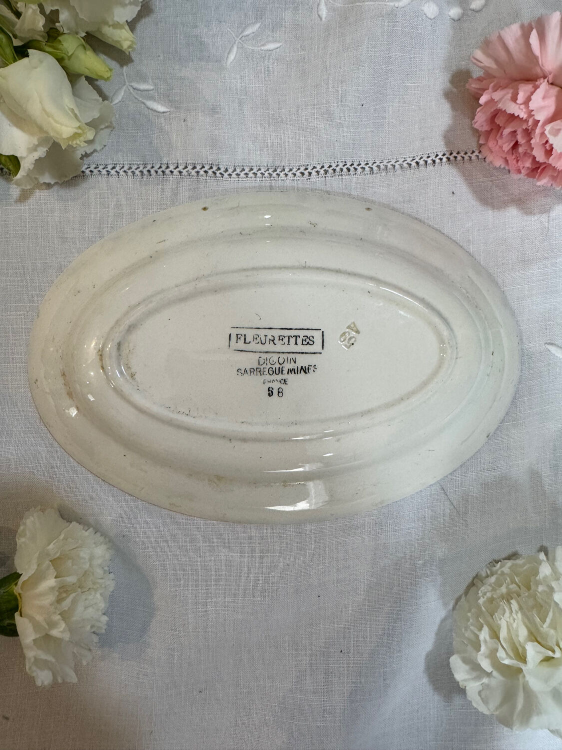 Ravier Sarreguemines floweret